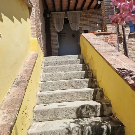 Farm stay Agriturismo Il Mandorlo Cortona