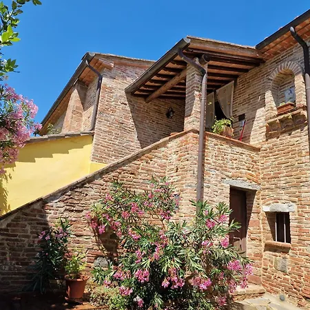 Agriturismo Il Mandorlo *